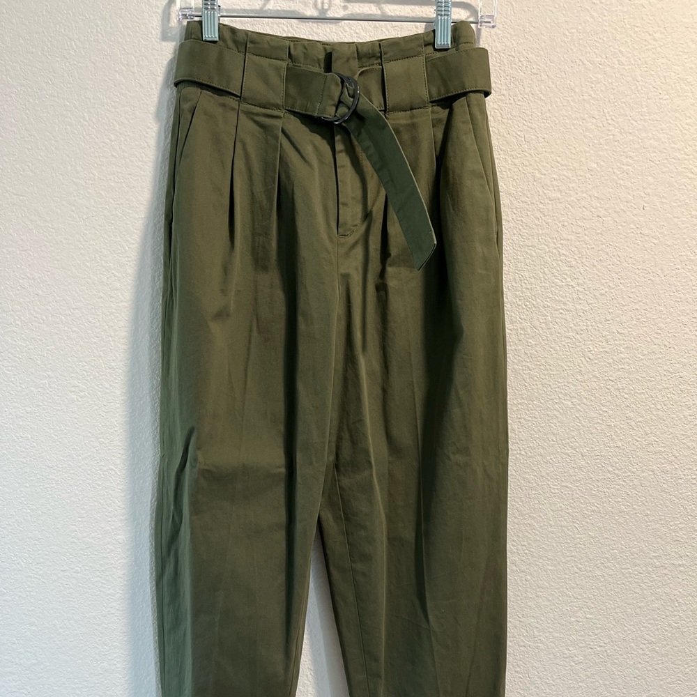 Banana Republic Cargo Pants 2L Long